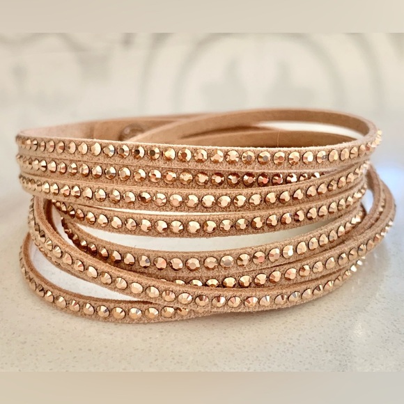 Touchstone Crystal Wrap Star Bracelet, Golden Blush - Picture 1 of 4